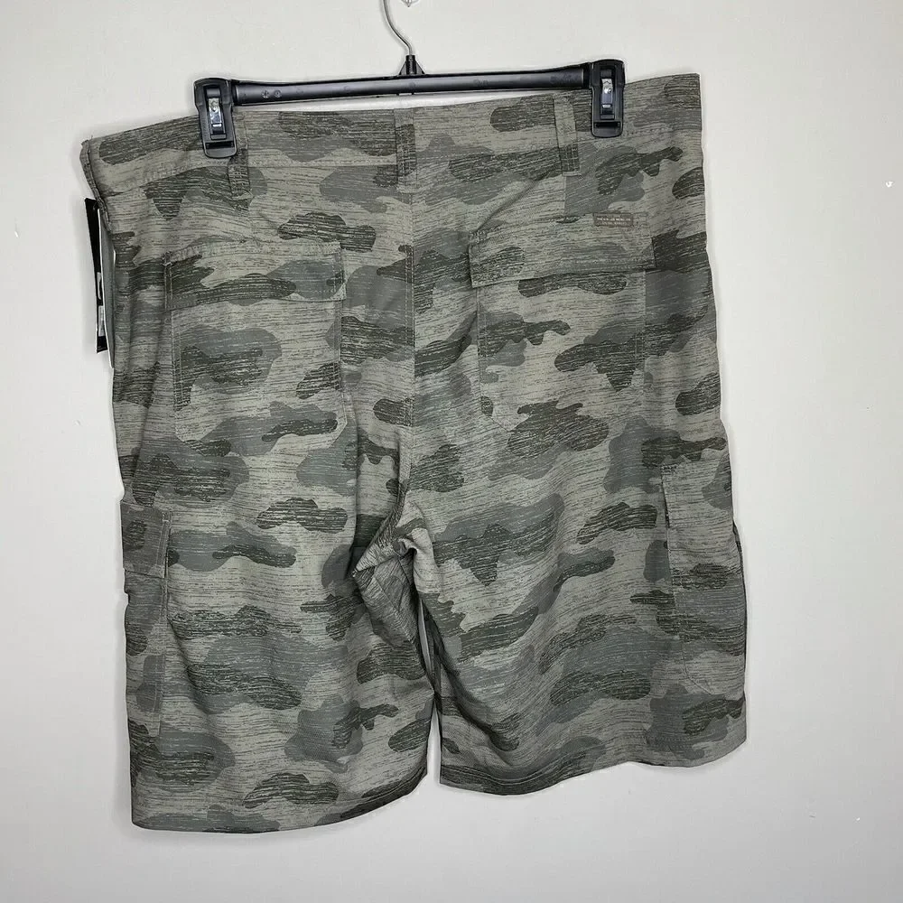 LEE Mens Lightweight Cargo Tech Shorts NEW Green Camo Performance Sz 40 x 11